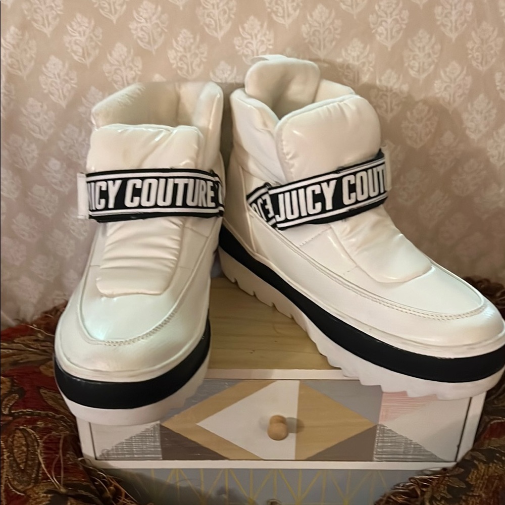 Juicy Couture White High-Top Sneakers